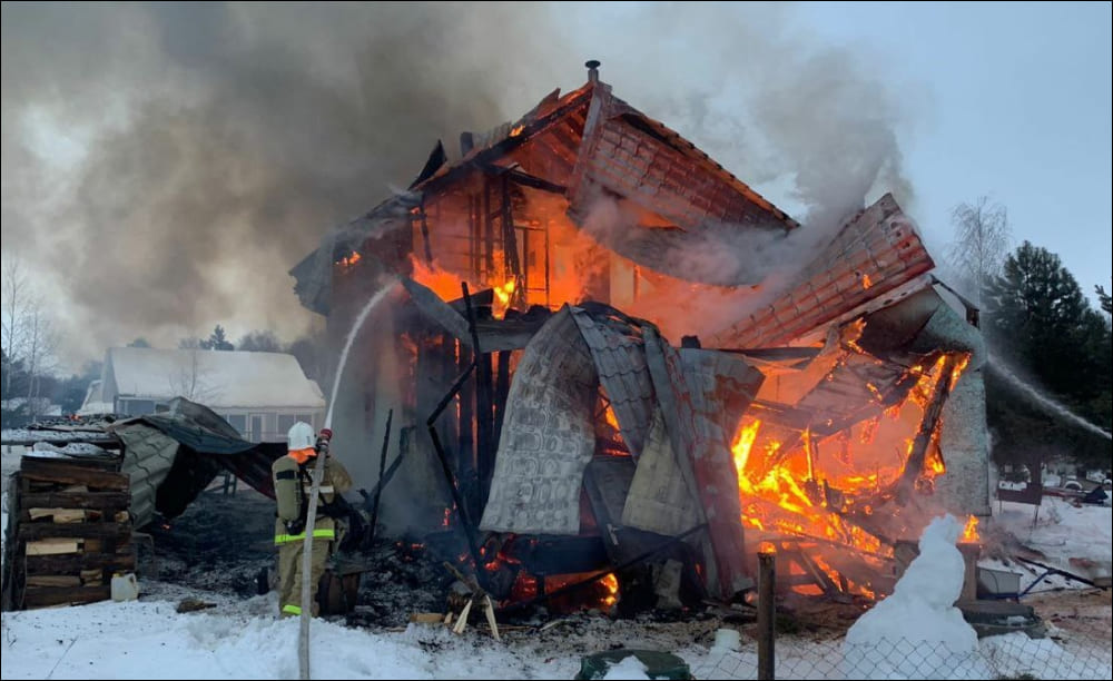 изображение Под Иркутском заживо сгорел владелец майнинг-фермы